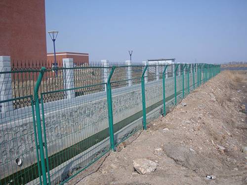 公路护栏网