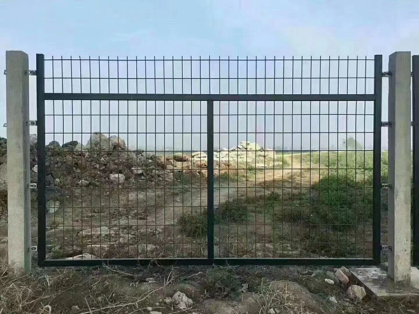 铁路防护栅栏