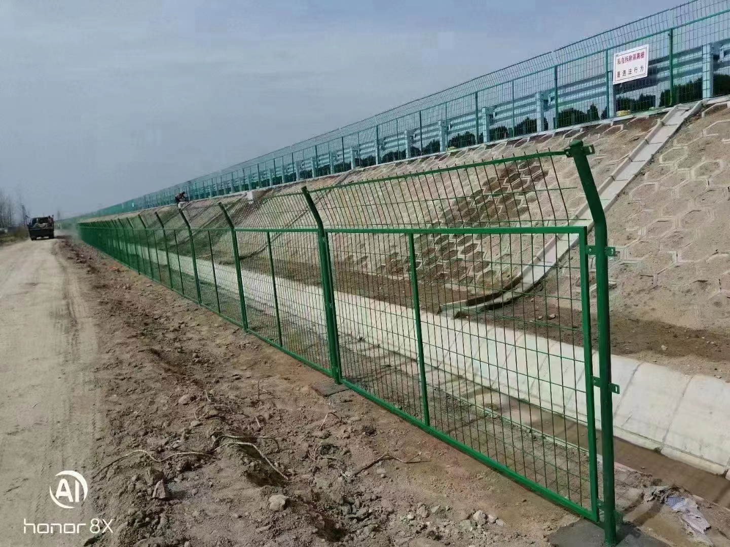 公路护栏网
